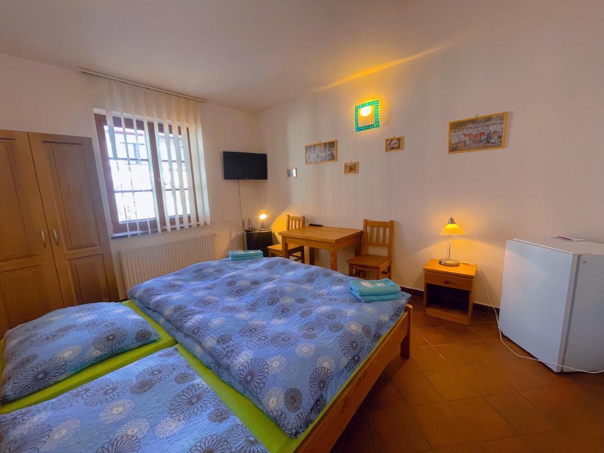 Alva Pension 1 มิคูลอฟ ภายนอก รูปภาพ